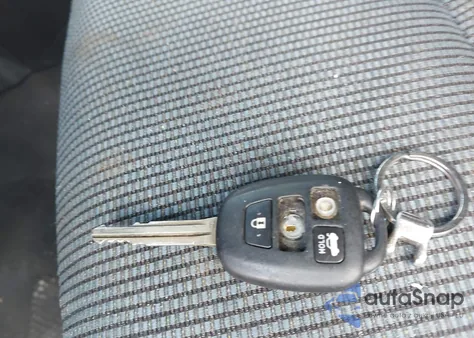 2015 Toyota Corolla S Plus z USA, uszkodzony, nr VIN 2T1BURHE1FC310707